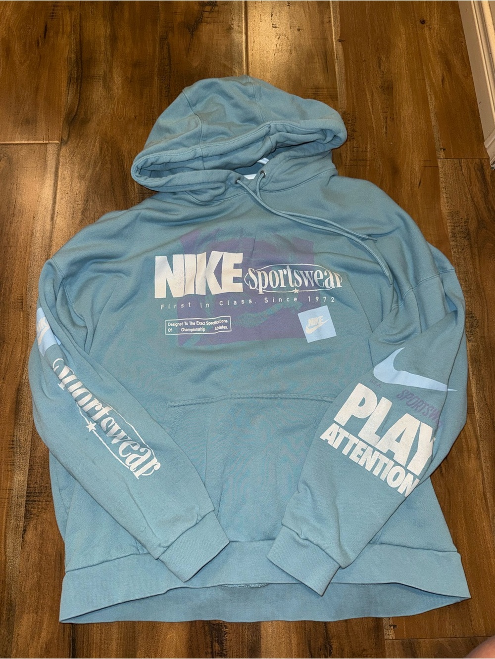 Nike Men’s Light Blue Graphic Crewneck Hoodie